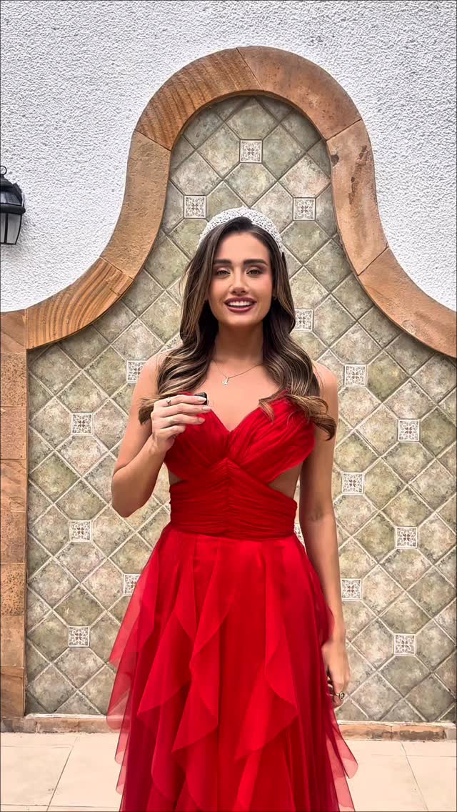 Este fin de semana, viviremos una una celebración que honra nuestra cultura y tradición.✨

Seremos parte de la agenda festiva en San José de Chiquitos, dentro del festival Posoka Gourmet un evento lleno de historia viva y de espíritu que define la identidad cruceña.
Junto a Camila I, reina del Carnaval Cruceño 2026 y los Testarudos viviremos un encuentro que conecta raíces, celebración y el orgullo de una tierra única.

¡Nos vemos en la cuna de la cruceñidad, nos vemos en San José!

#LolaGroup  #CarnavalCruceño2026 #Testarudos @camilarroca